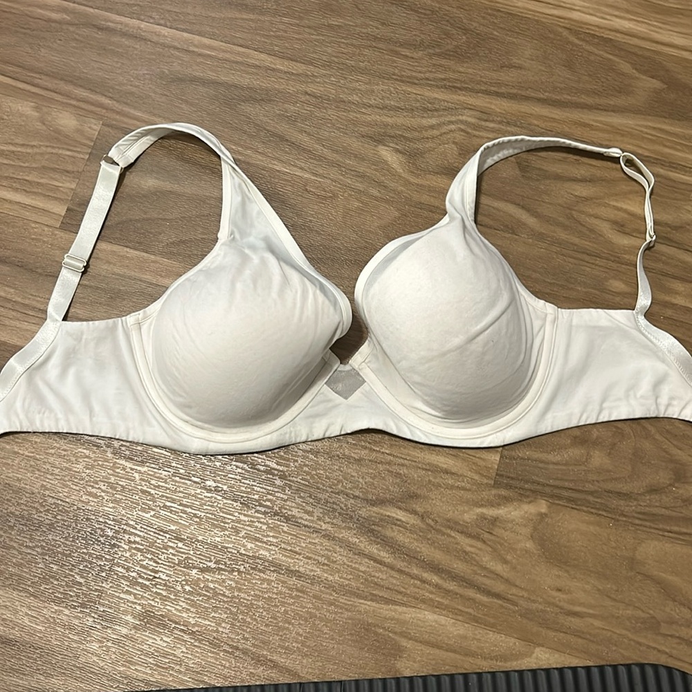 Third love 32F 24/7 cotton plunge bra